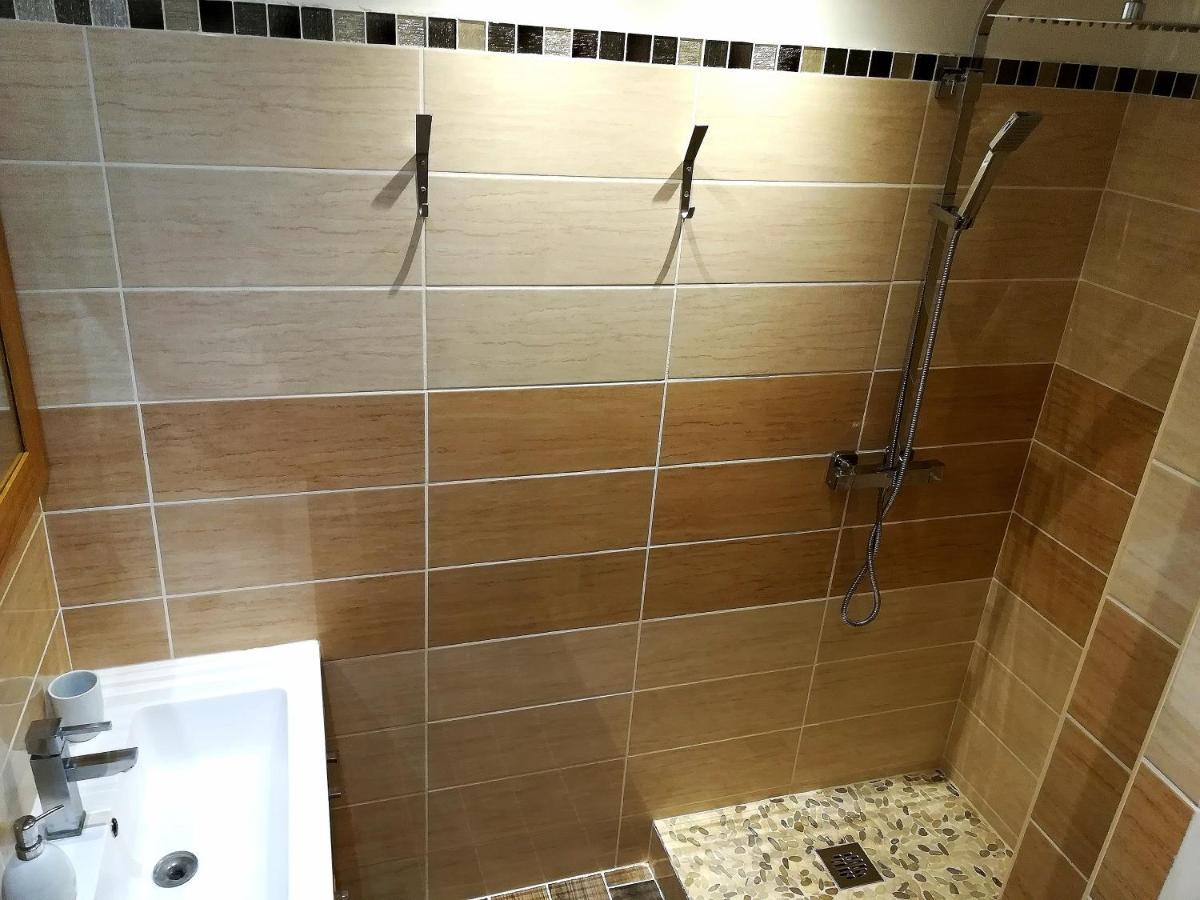 Modern Apart 70M2 - 2 Rooms - Parking アヴィニョン エクステリア 写真