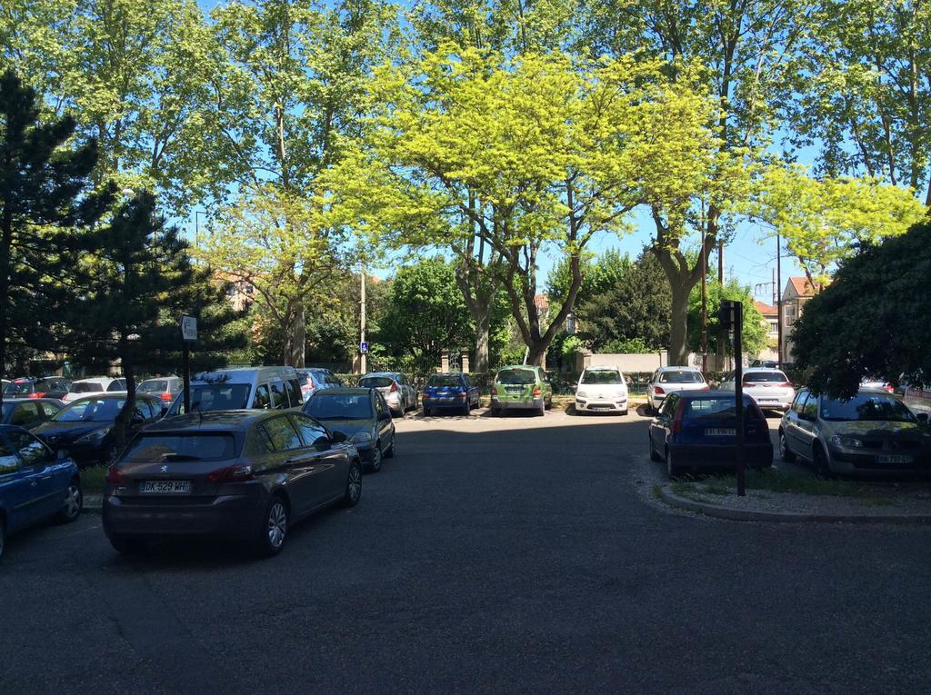 Modern Apart 70M2 - 2 Rooms - Parking アヴィニョン エクステリア 写真
